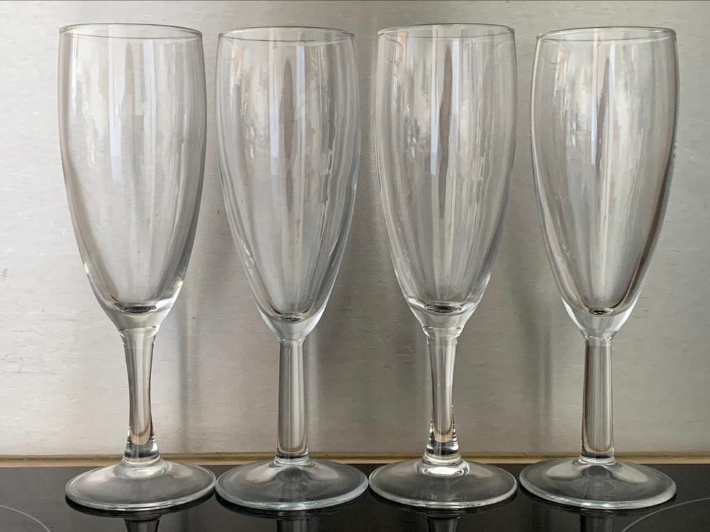 Cava glazen, Ophalen, Zo goed als nieuw