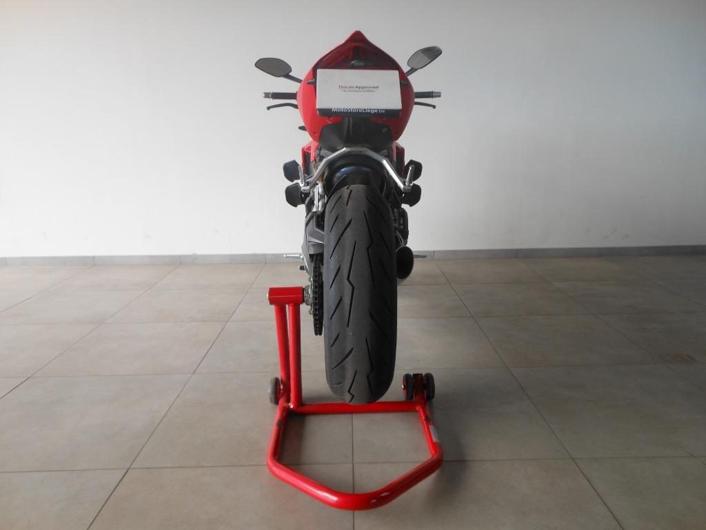 Ducati Streetfighter V2 - foto 3