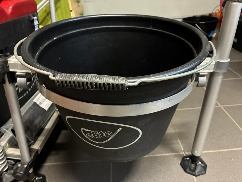 Fix2 emmersteun D26inclusief emmer, Watersport en Boten, Hengelsport | Algemeen, Ophalen, Zo goed als nieuw