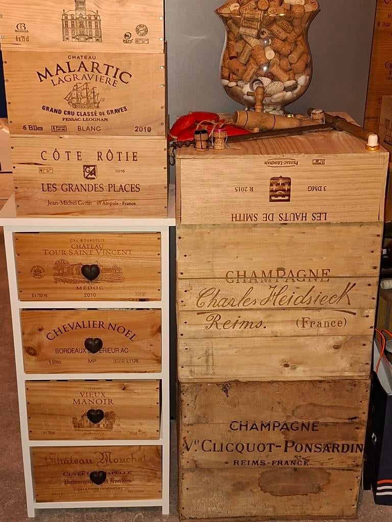 ️️ ⚠️Caisse à Champagne 45€ la Caisse vide en bois bar vin, Collections, Vins, Enlèvement