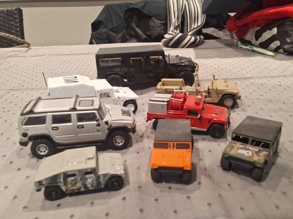 miniatuur auto hummer, H1, H2, humvee, Autres marques, Voiture, Comme neuf, Enlèvement
