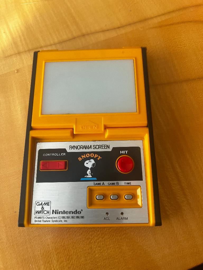 Snoopy Panorama game & watch, Games en Spelcomputers, Ophalen of Verzenden, Zo goed als nieuw