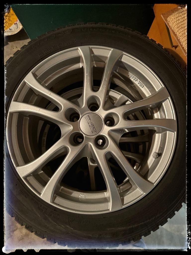 A vendre 4 pneus M&S Falken 185/60R16, Autos : Pièces & Accessoires, Pneus hiver, 16 pouces, Véhicule de tourisme, 185 mm