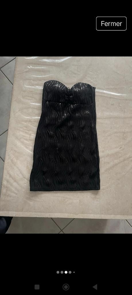 Robe sexy élégante noir brillante S, Neuf, Enlèvement ou Envoi, Noir, Au-dessus du genou