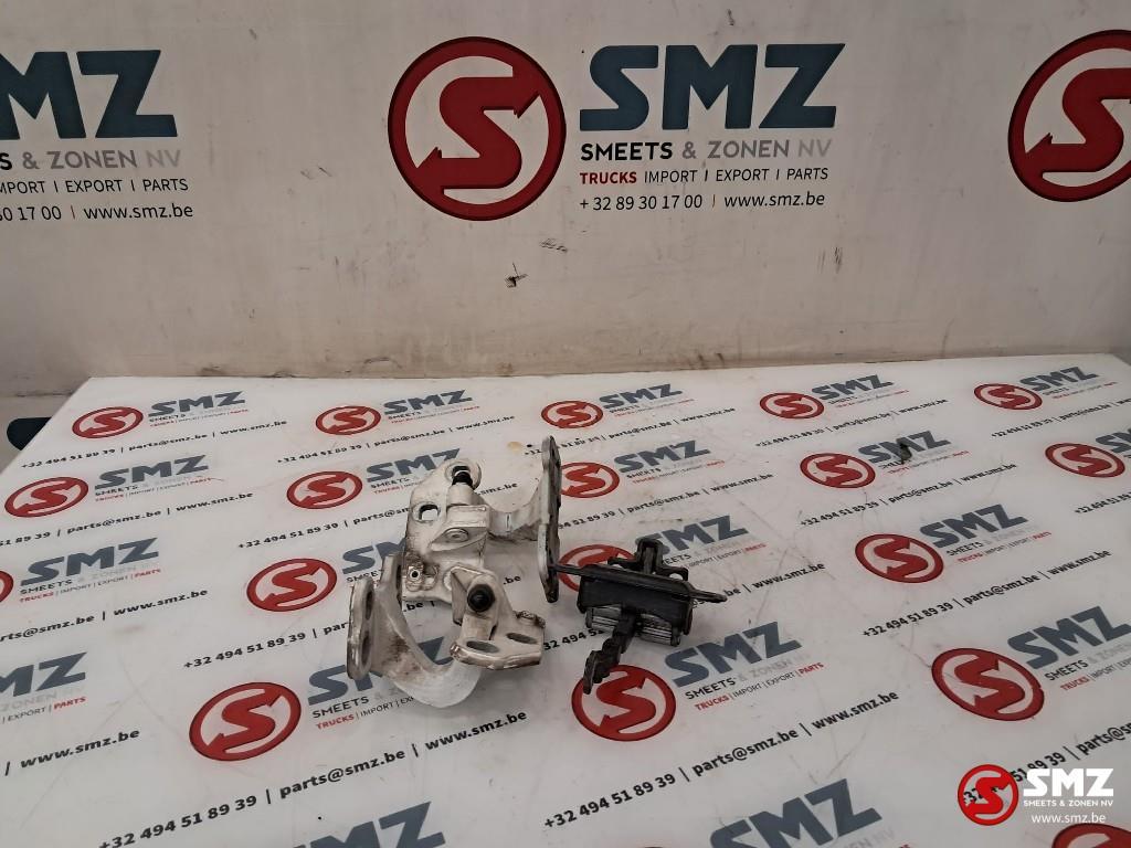 Occ set deurscharnieren links Renault, Auto-onderdelen, Vrachtwagen-onderdelen, Renault, Carrosserie en Plaatwerk, Gebruikt