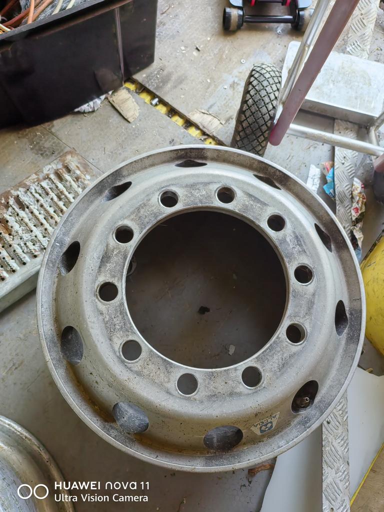 22,5 alu velgen 9J, Auto-onderdelen, Vrachtwagen-onderdelen, Ophalen