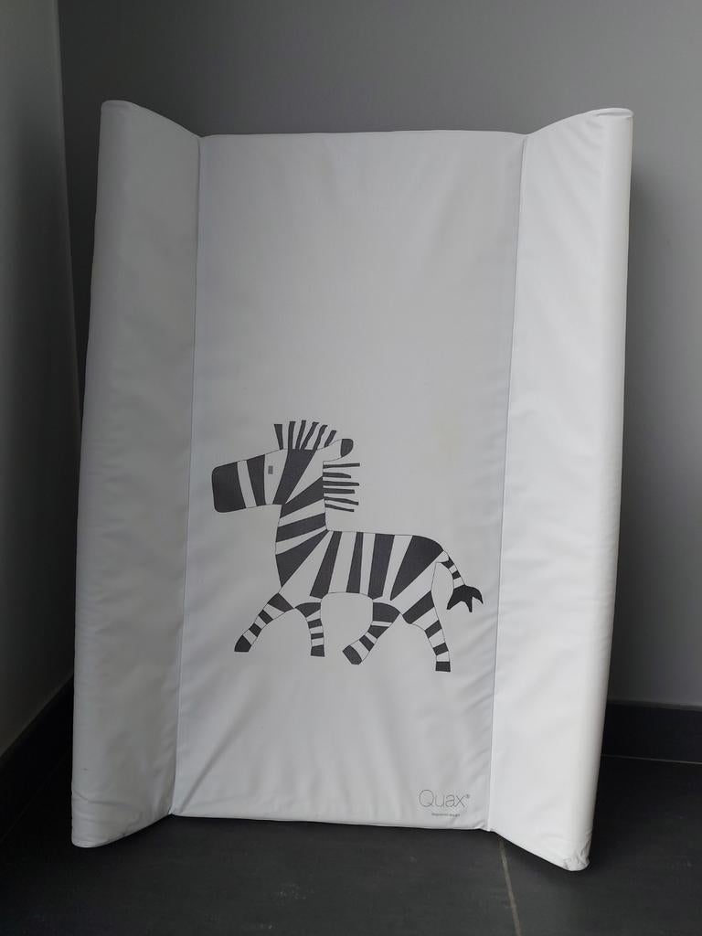 Matelas à langer Zebra Quax (comme neuf) housse offerte, Enfants & Bébés, Enlèvement ou Envoi, Comme neuf, Coussin à langer, Autres marques