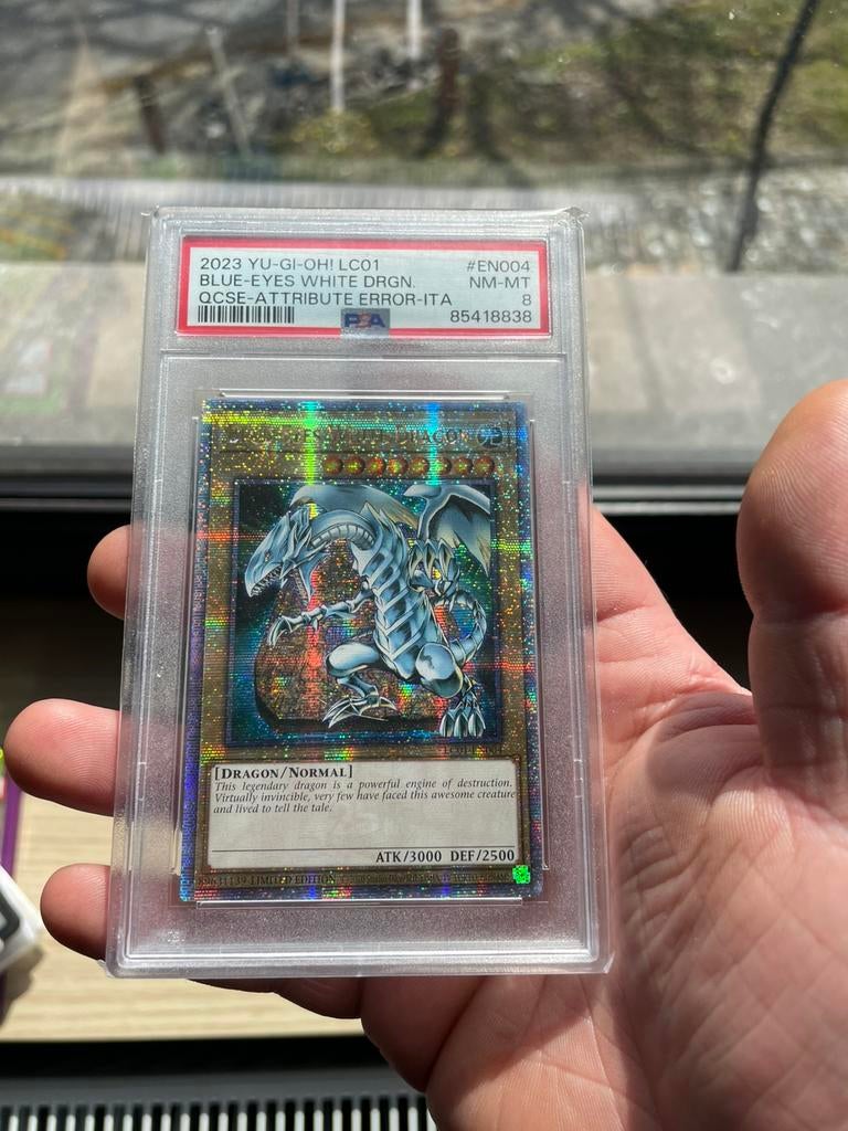 Blue eyes error card psa 8, Ophalen of Verzenden, Zo goed als nieuw