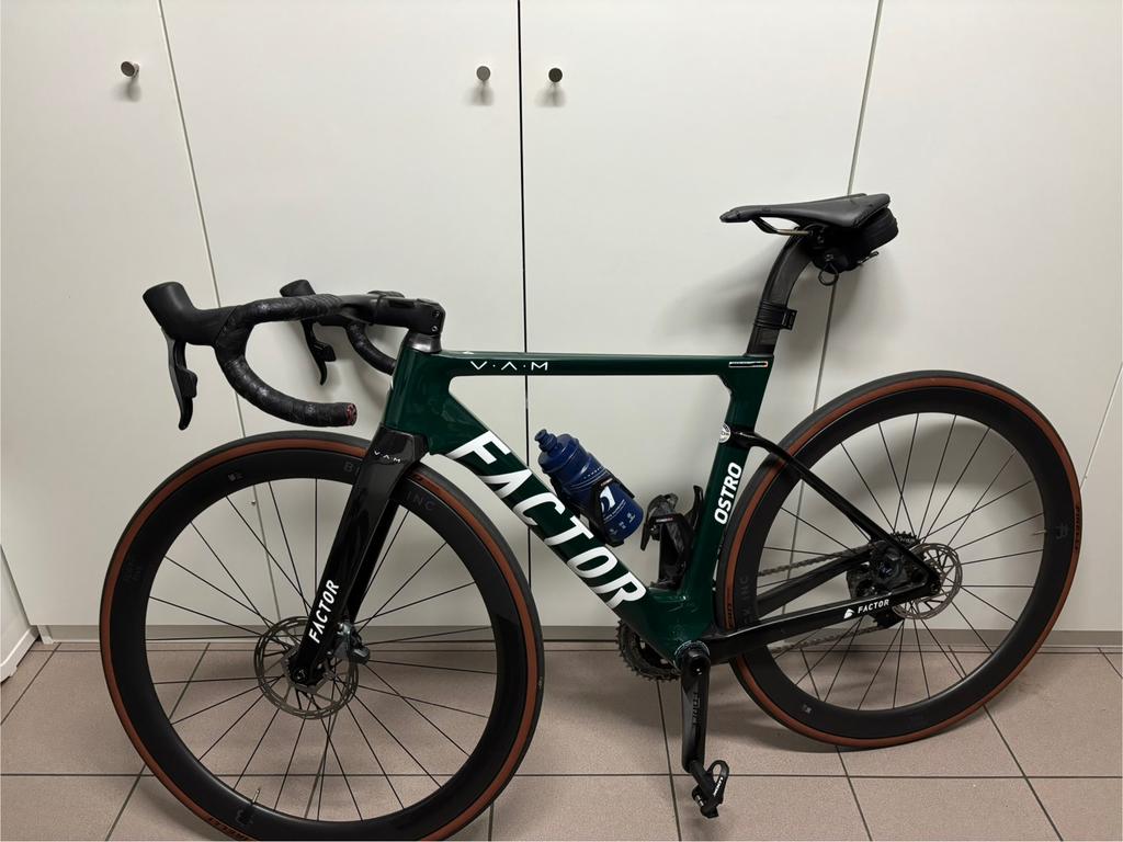 factor ostro vam, Ophalen, Zo goed als nieuw