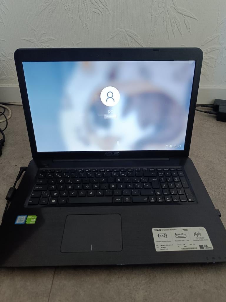 Pc portable Asus i5 GeForce avec malette et souris, Informatique & Logiciels