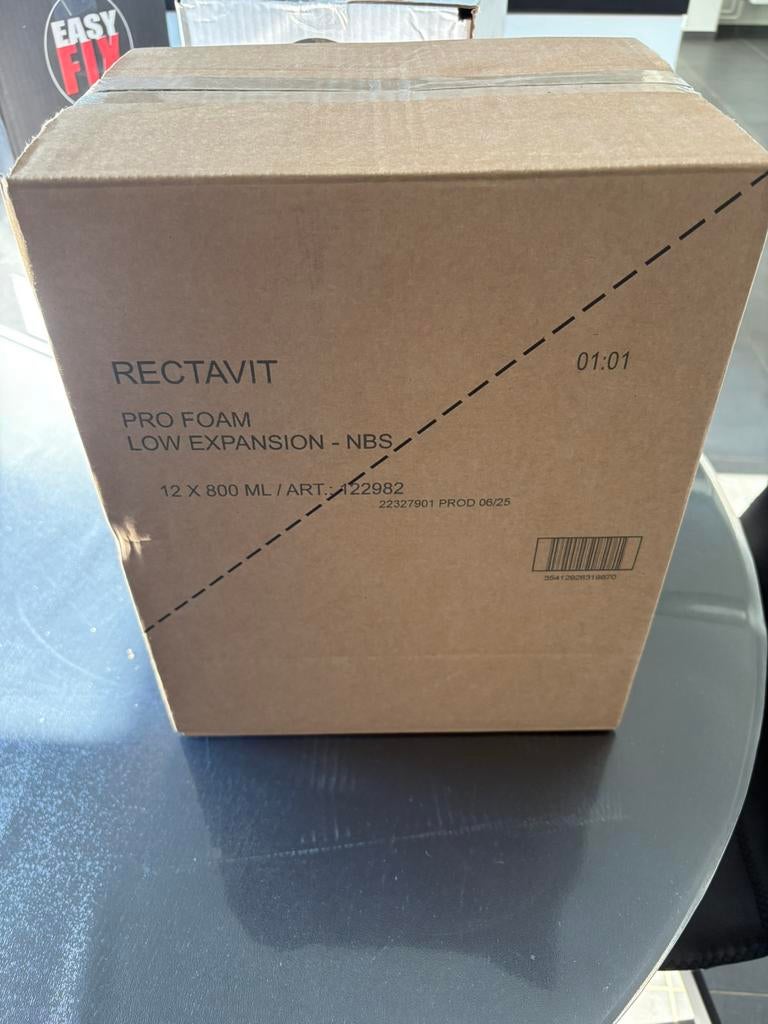 Ongeopende doos pu schuim, Doe-het-zelf en Bouw, Ophalen, Nieuw