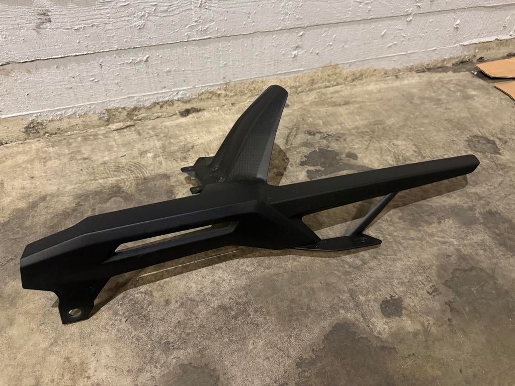 Bmw F900XR hugger/kettingkast, Enlèvement ou Envoi, Neuf