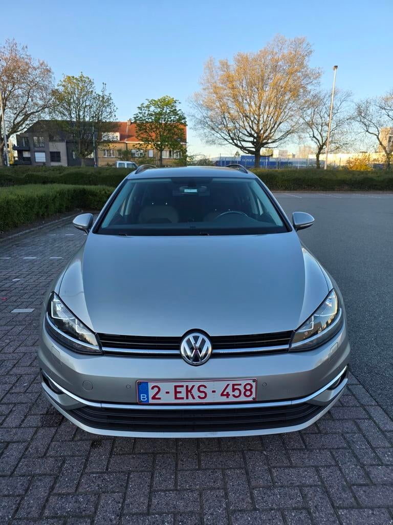 Volkswagen Golf 7.5 Variant 1.6 TDI DSG | Massage & ACC, Auto's, Volkswagen, Automaat, Zilver of Grijs, Te koop, Euro 6