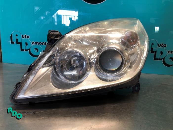 Koplamp links van een Opel Vectra (Vectra C 02-), Auto-onderdelen, Gebruikt, -, -, Opel