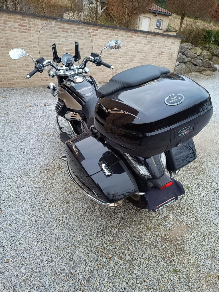 Moto guzzi california 1400cc touring 15000km état neuf, Particulier