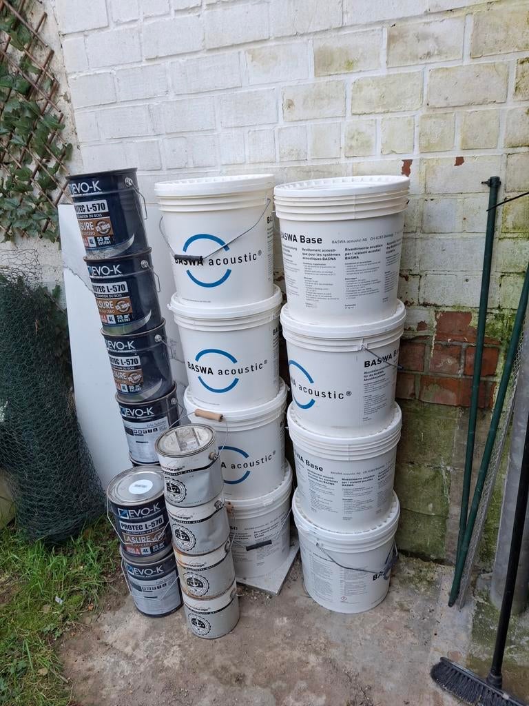 Seaux BASWA acoustic (enduit acoustique)
Peintures EVO-K (bo