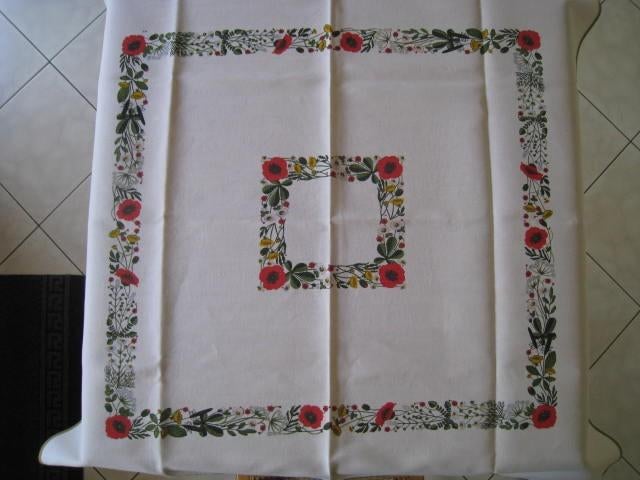 Tafelkleed vierkant wit met bloemenmotief, 116 x 108 cm, Huis en Inrichting, Keuken | Textiel, Ophalen, Wit