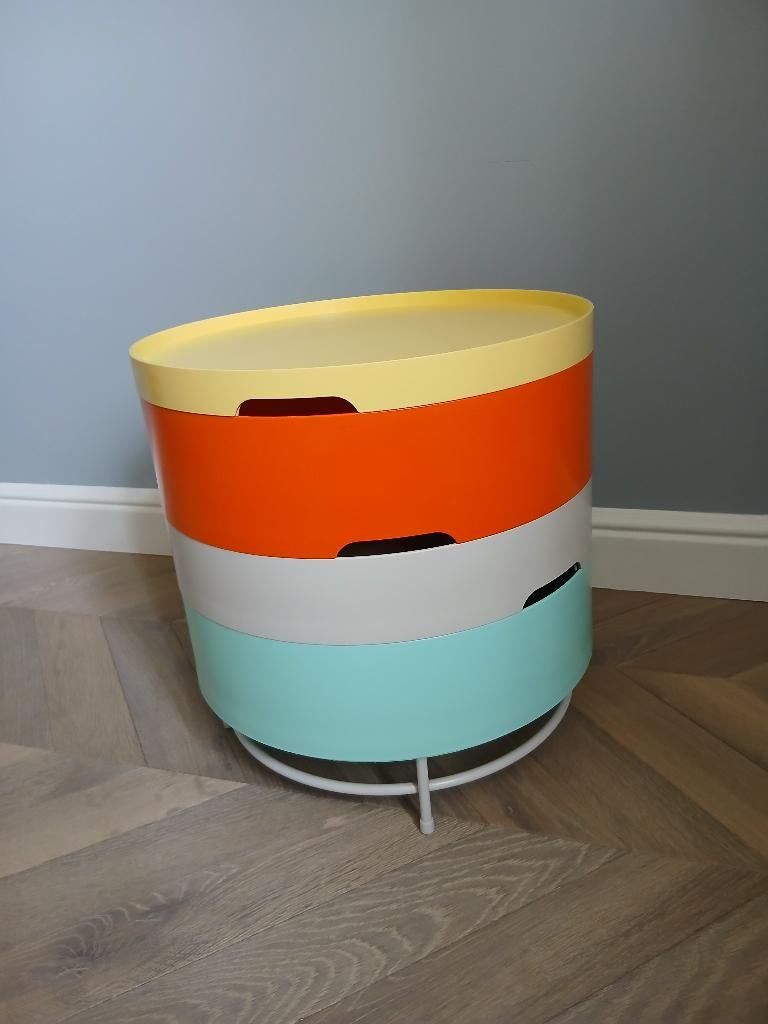 Table de rangement IKEA PS 2014, Enlèvement