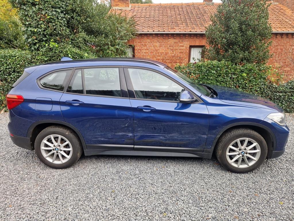 Bmw x1 1.5 essence bj 2022 92000km avec dommages, Autos, Achat, Euro 6, 5 portes, 5 places