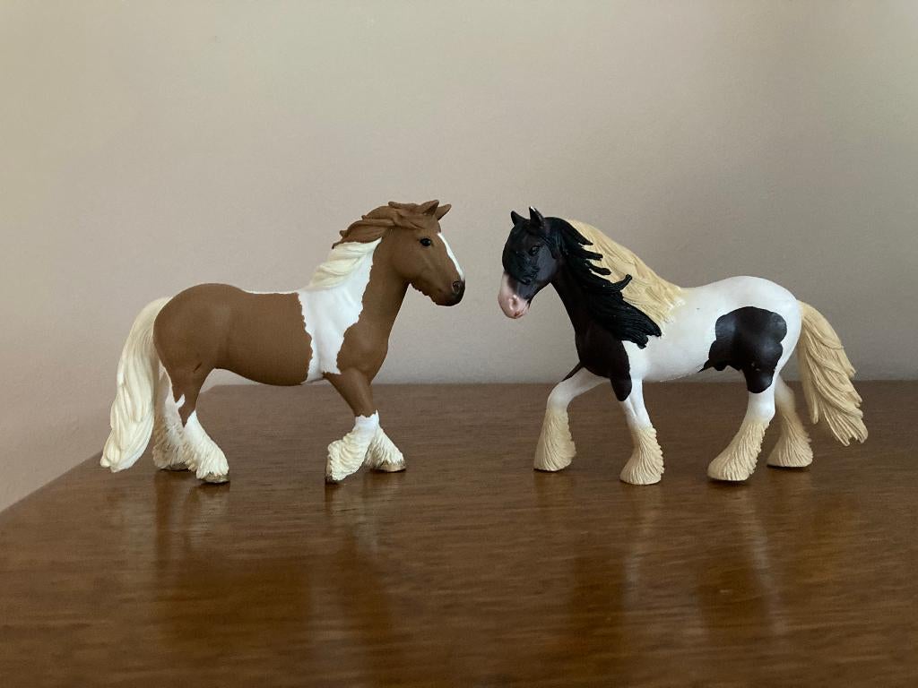 Schleich hengst en merrie, Verzamelen, Dierenverzamelingen, Ophalen of Verzenden, Zo goed als nieuw, Paard, Beeldje of Figuurtje