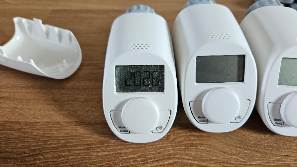 Thermostat de radiateur Eqiva modèle N x8, Bricolage & Construction, Thermostats, Enlèvement ou Envoi, Thermostat intelligent
