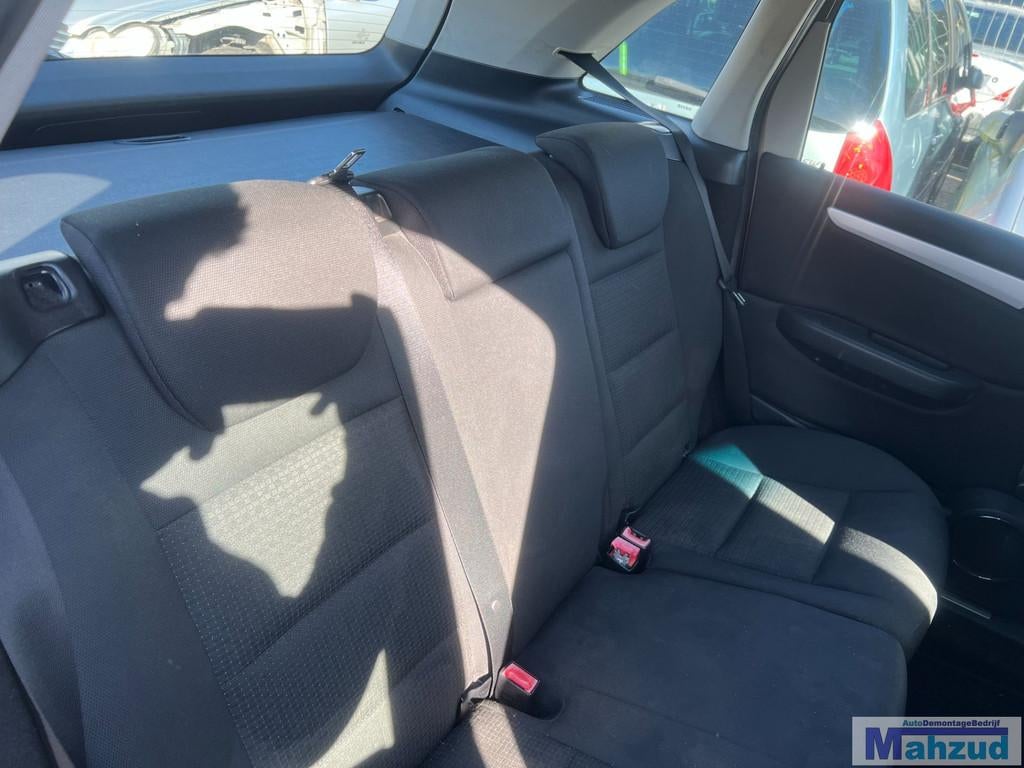 MERCEDES B KLASSE W245 Stof zwart interieur stof 2005-2011, Gebruikt, Mercedes-Benz AG, Mercedes-Benz, Mercedesstrasse 120
70372  Stuttgart, DE