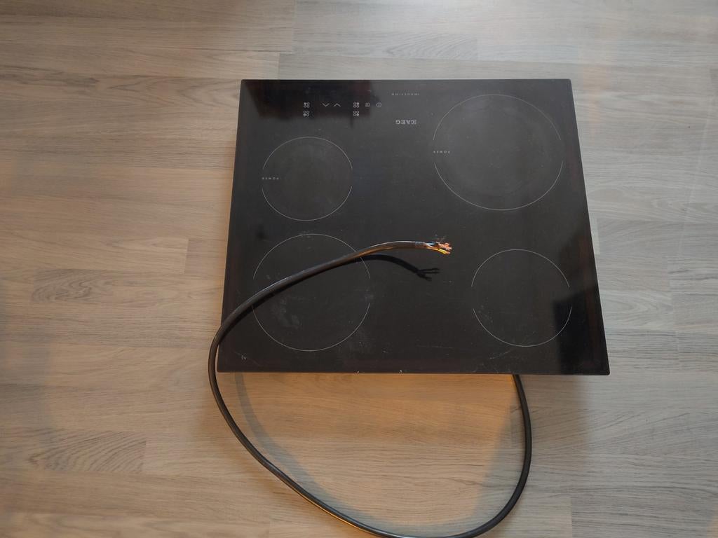 Inductie kookvuur AEG, Ophalen, Gebruikt, 4 kookzones, Inbouw