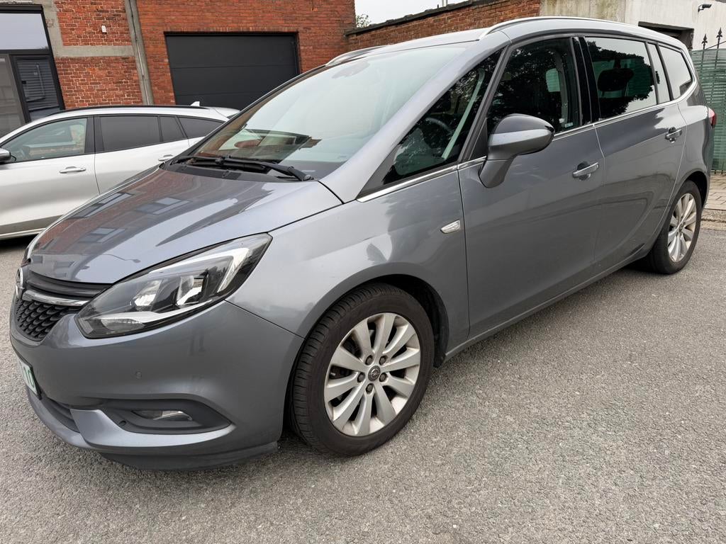Opel zafira 7pl 1,4t benzine, Auto's, Monovolume, Euro 6, 4 cilinders, 7 zetels