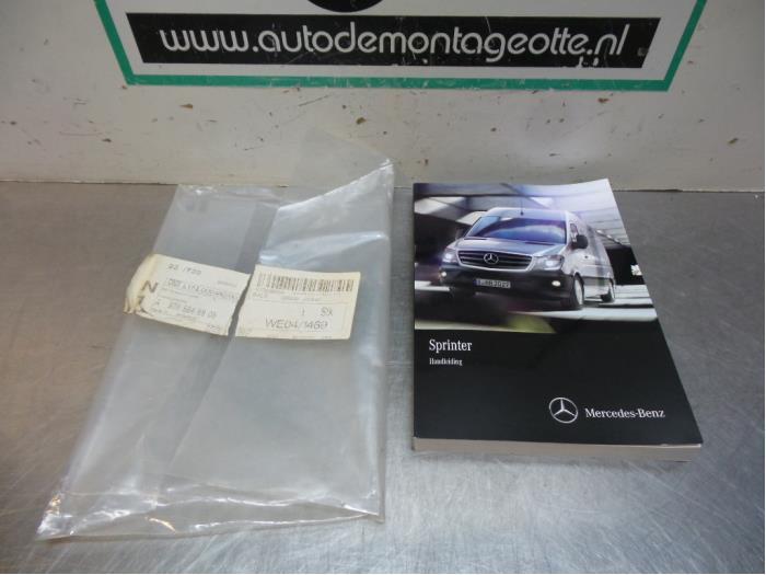 Instructie Boekje van een Mercedes Sprinter (Sprinter 06-), -, -, Nieuw, Ophalen of Verzenden