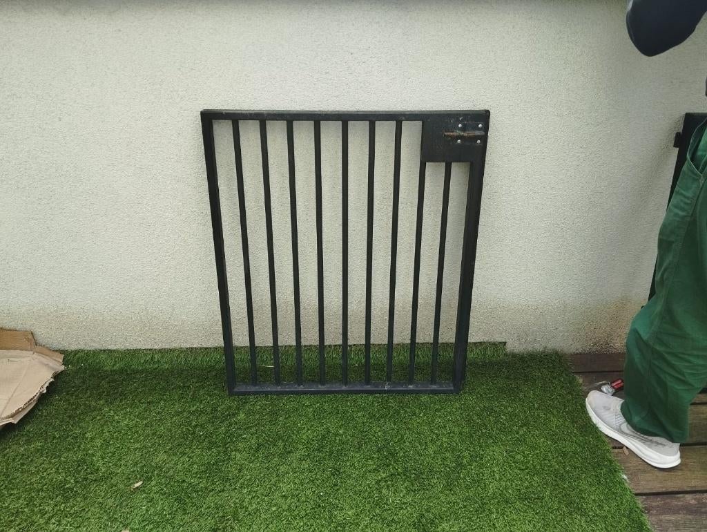 Grilles et portes en métal thermolaquées noir mat, Bricolage & Construction, Enlèvement, Utilisé, Fer