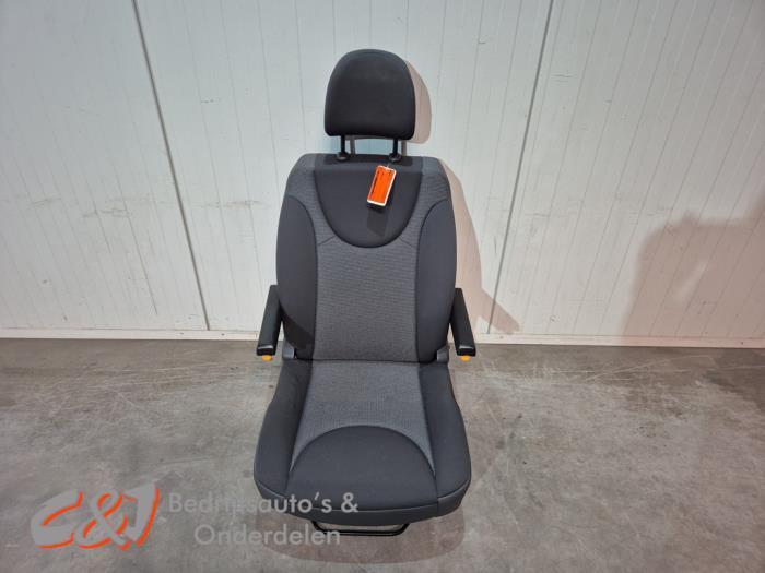 Siège droit d'un Peugeot Expert, Autos : Pièces & Accessoires, Habitacle & Garnissage, Peugeot, Utilisé, 3 mois de garantie, Enlèvement ou Envoi