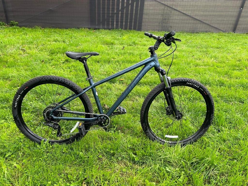 VELO SPORT DE MARQUE SPECIALIZED vtt, Vélos & Vélomoteurs, Enlèvement