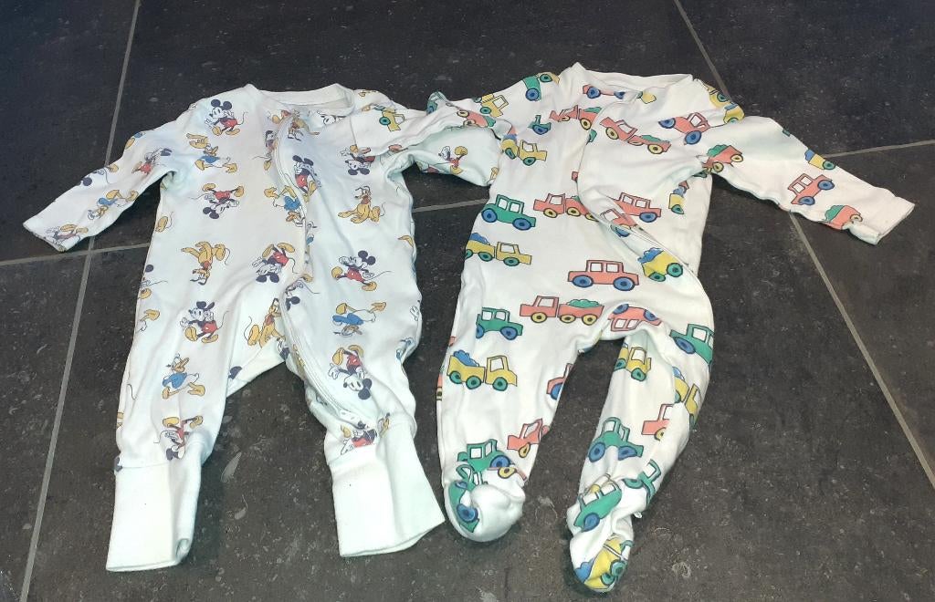 Baby 2 pyjama's Primark 68, Enfants & Bébés, Vêtements de bébé | Taille 68, Enlèvement ou Envoi, Comme neuf, Garçon ou Fille, Vêtements de nuit ou Sous-vêtements