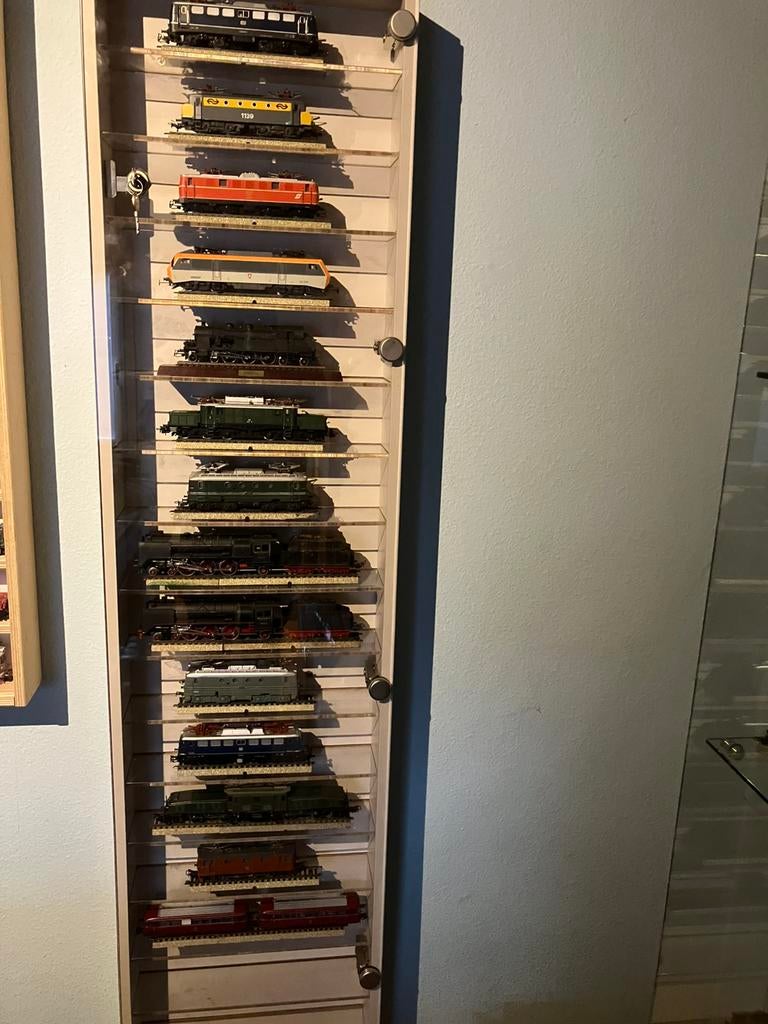 Marklin HO series 800 en 3000 per lot of per stuk, Hobby en Vrije tijd, Wisselstroom, Gebruikt, Locomotief, Ophalen of Verzenden