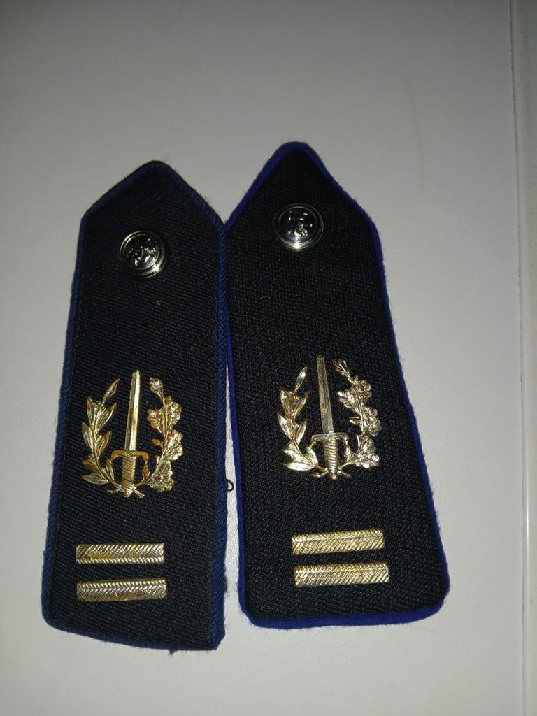 Grade de la police communale, Collections