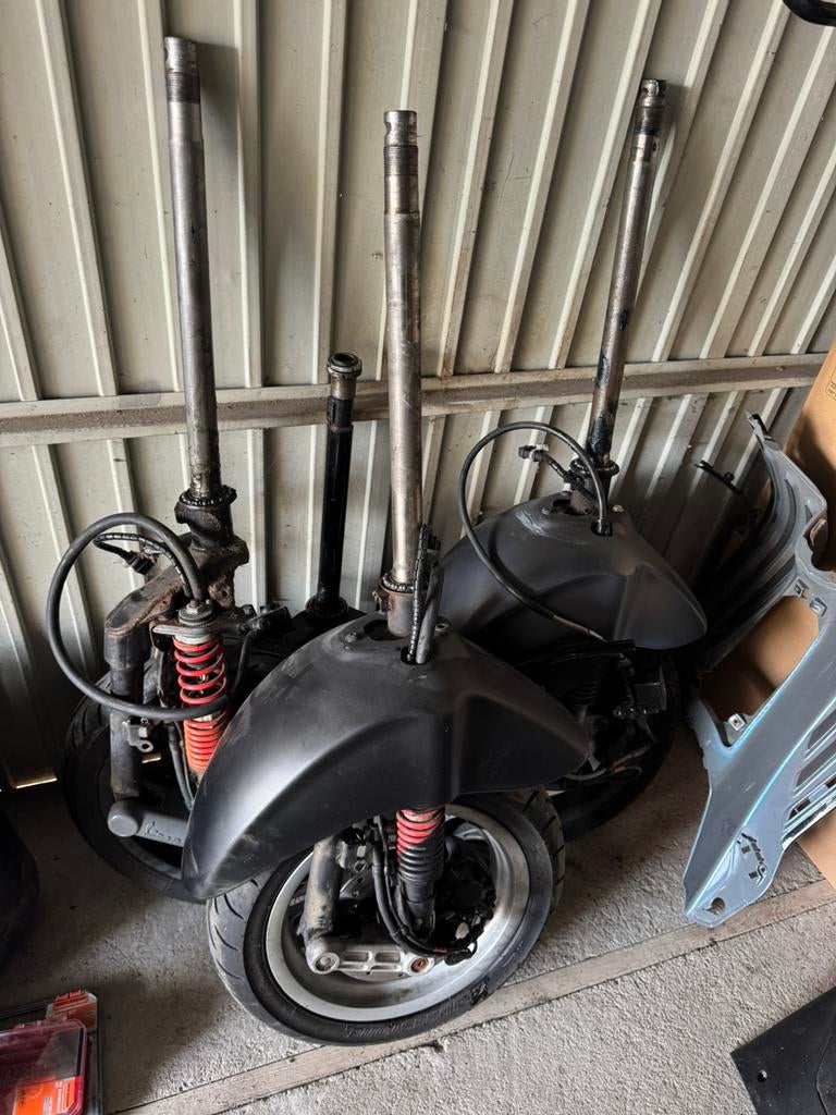 Vespa Sprint/piaggio zip onderdelen, Fietsen en Brommers, Ophalen of Verzenden, Zo goed als nieuw, Piaggio