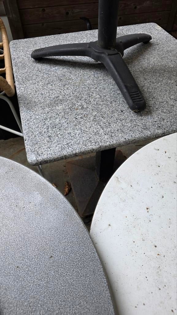 Tafels voor binnen of buiten te koop lot partij horeca bar, Enlèvement ou Envoi