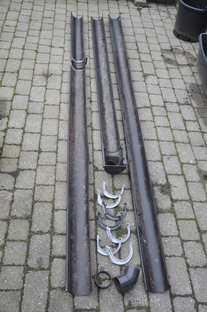 Dakgoot PVC dakgoten G125 + afvoerbuis + toebehoren (1 LOT), Doe-het-zelf en Bouw, Ophalen, PVC, Dakgoot