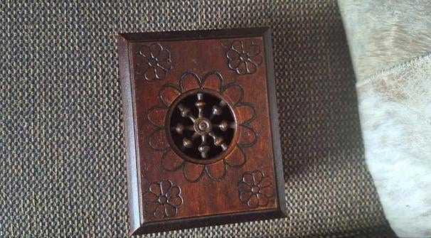 Boîte à bijoux en bois ou boîte à cigares, Enlèvement ou Envoi