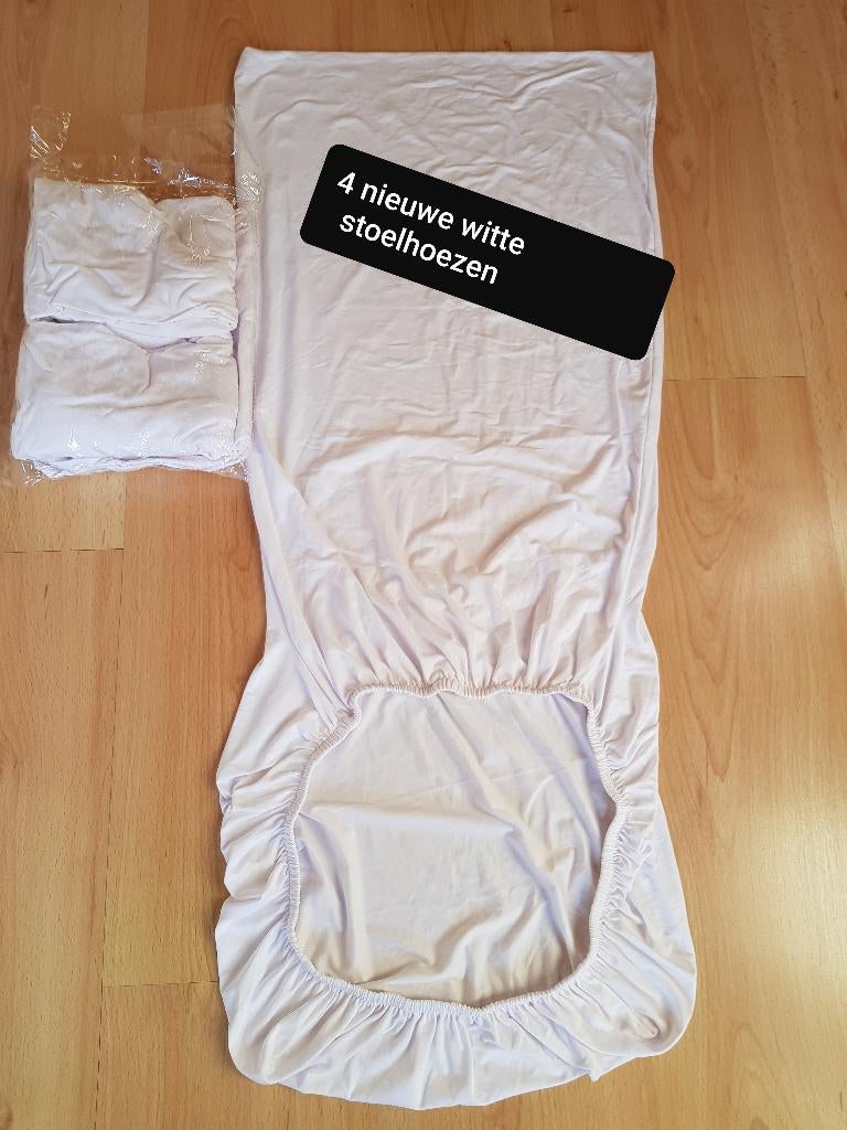 4 nouvelles housses de chaise blanches Never, Maison & Meubles, Enlèvement ou Envoi, Neuf