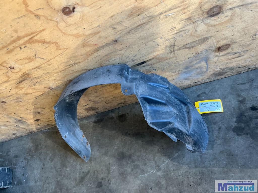 CHEVROLET MATIZ links voor modderkuip 2005+, Gebruikt, Info@gm.com, Chevrolet, Renaissance Center 300
48265  Detroit