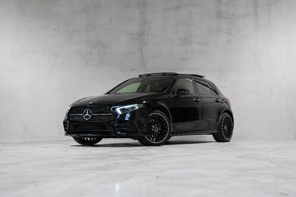MERCEDES A 250e PACK AMG | FULL OPTION | CARPLAY | TOIT PANO, Auto's, Mercedes-Benz, Bedrijf, Te koop, Achteruitrijcamera, Benzine