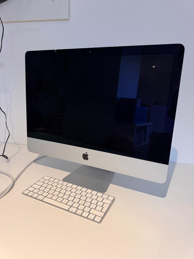 Apple iMac 21,5 pouces Retina 4K — janvier 2020, Informatique & Logiciels, Apple Desktops, 8 GB, IMac, Enlèvement, Utilisé