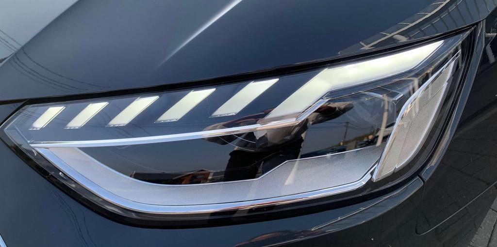 Audi A4 35 TFSI S-Tronic / Cockpit / Grand Gps / Cuir/ TVA, Auto's, Gebruikt, 4 cilinders, 1984 cc, A4