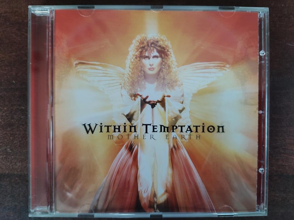 CD : WITHIN TEMPTATION - MOTHER EARTH, Ophalen of Verzenden, Zo goed als nieuw