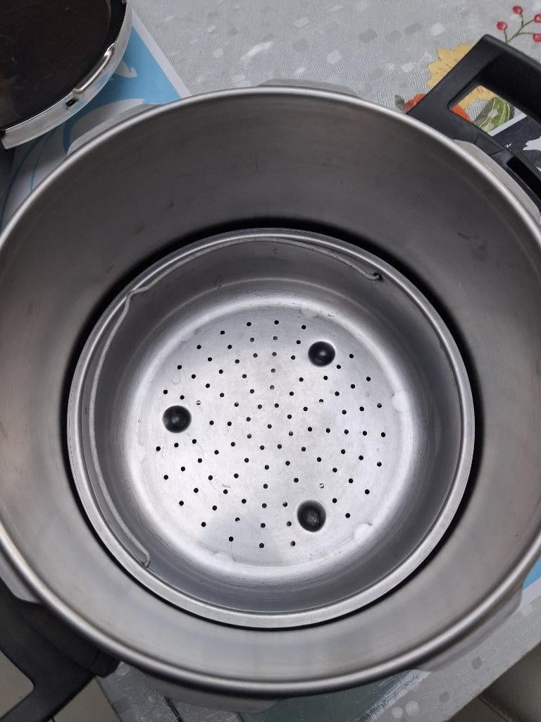 cocotte-minute, Maison & Meubles, Enlèvement, Utilisé, Inox, Casserole ou Cocotte-minute