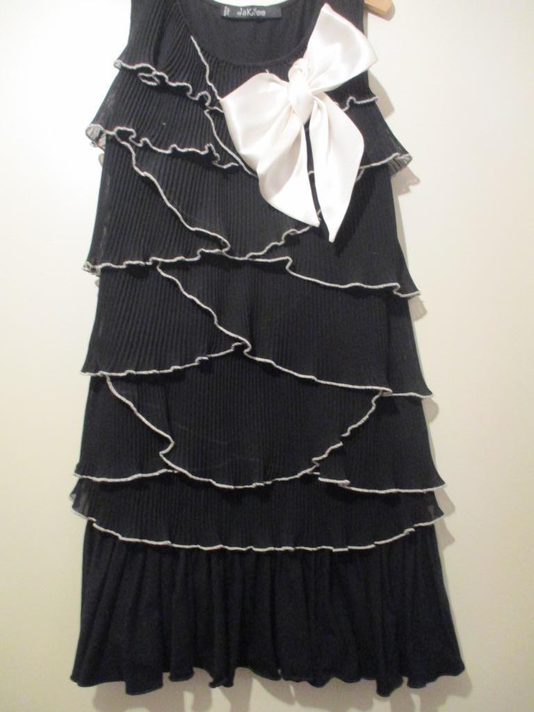 robe noire à nœud blanc Monnalisa taille 116, Enfants & Bébés, Vêtements enfant | Taille 116, Enlèvement ou Envoi