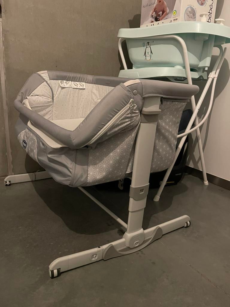 Chicco co-Sleeper grijs met anti-reflux functie, Kinderen en Baby's, Babywiegjes en Ledikanten, Ophalen, Zo goed als nieuw, Overige typen