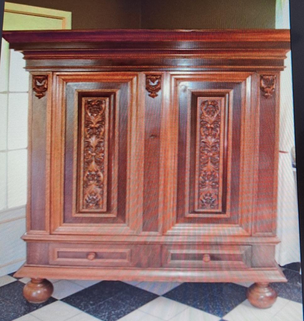 Eikenhouten kast, Ophalen, Gebruikt