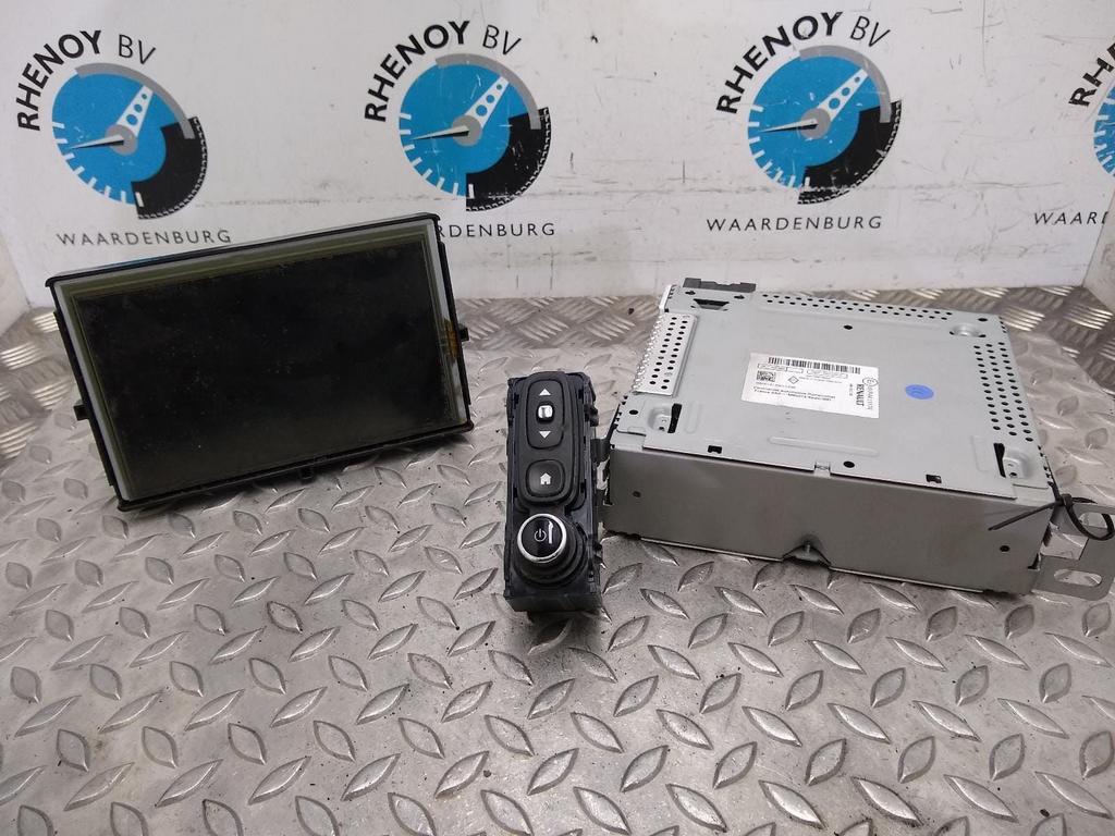 Zoe navigatie, -, -, Ophalen of Verzenden, Zo goed als nieuw